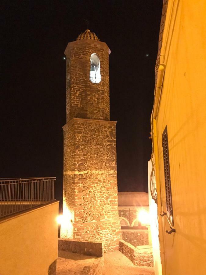 Apartamento Il Doppio Nodo Castelsardo Exterior foto